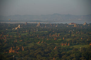 Ballonfahrt über Bagan in Myanmar