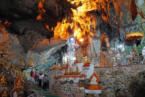 Inle See in Myanmar Höhle von Pindaya