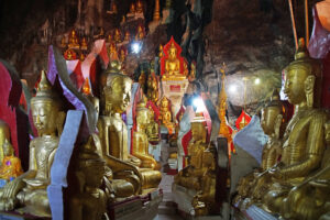 Inle See in Myanmar Höhle von Pindaya