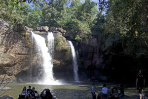 Khao Yai Nationalpark in Thailand: Natur pur und Wasserfälle (Haew Suwat Wasserfall und Haew Narok Wasserfall)